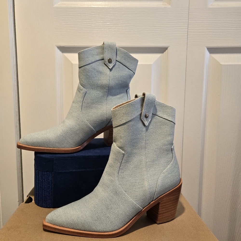 7 For All Mankind Denim Western Cowboy Boot Women's 5 Blue Festival Boho NWOB